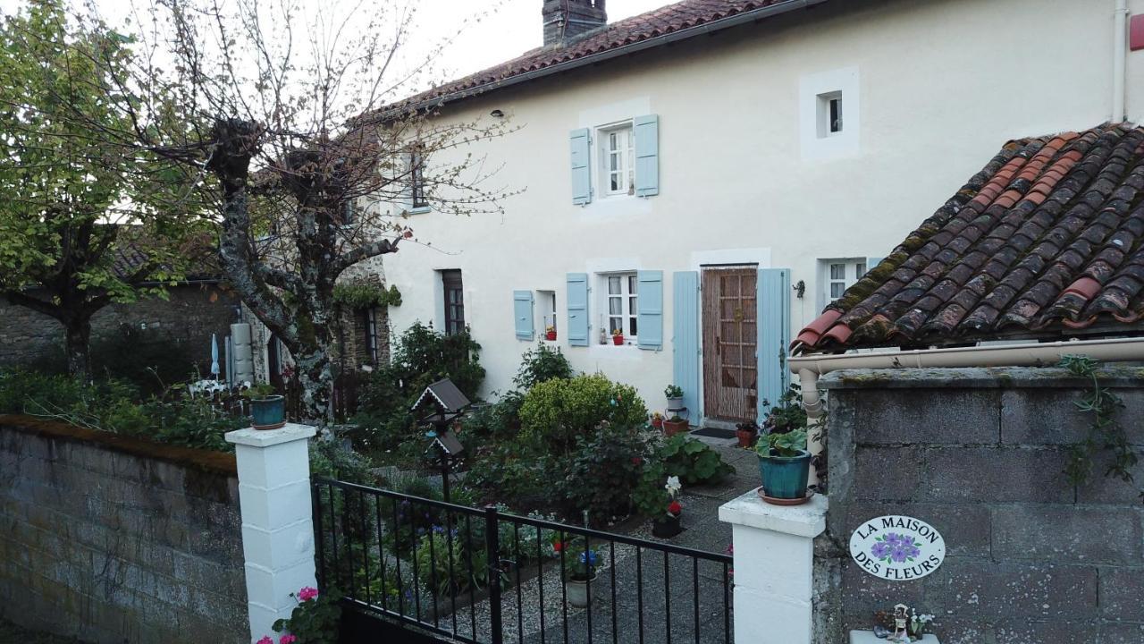 La Maison Des Fleurs Montembœuf Dış mekan fotoğraf
