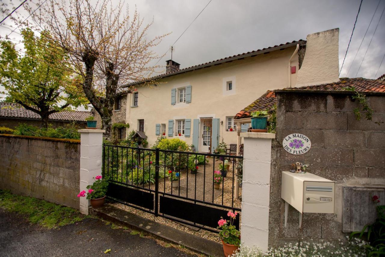 La Maison Des Fleurs Montembœuf Dış mekan fotoğraf