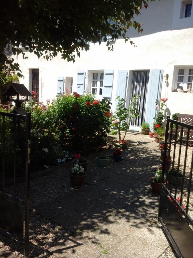 La Maison Des Fleurs Montembœuf Dış mekan fotoğraf