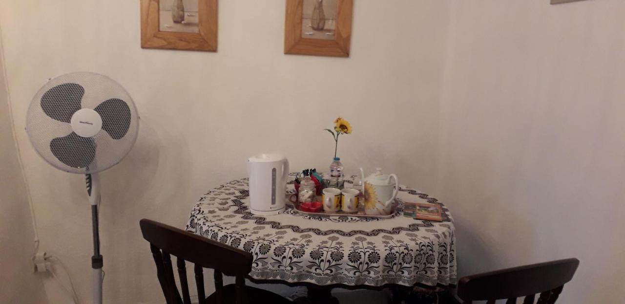 La Maison Des Fleurs Montembœuf Dış mekan fotoğraf