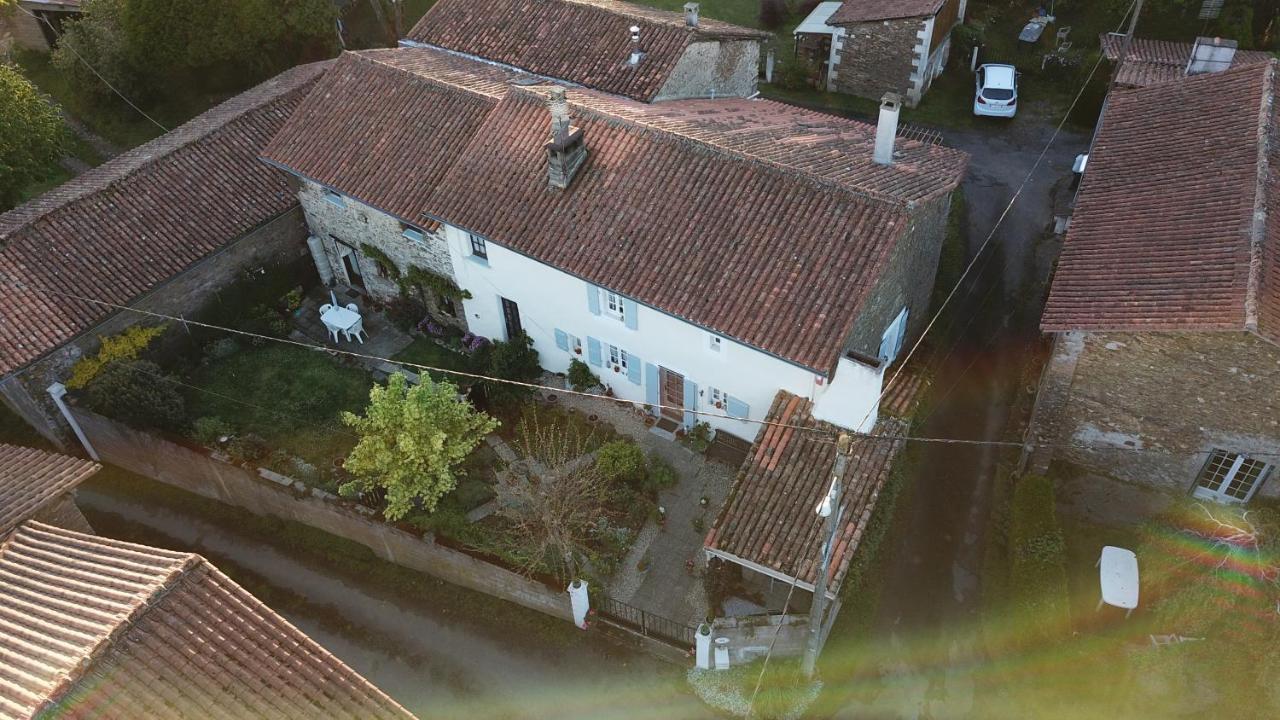 La Maison Des Fleurs Montembœuf Dış mekan fotoğraf