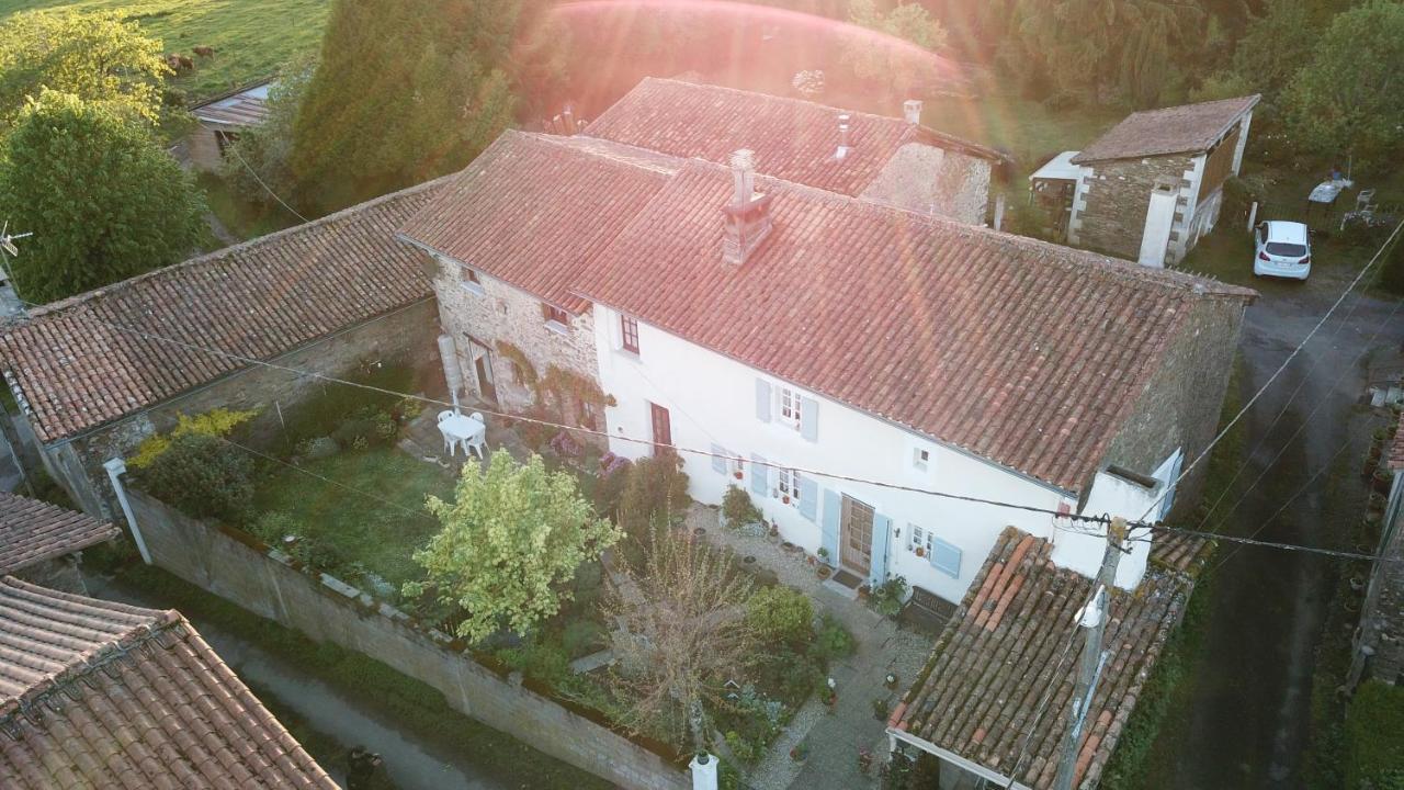 La Maison Des Fleurs Montembœuf Dış mekan fotoğraf